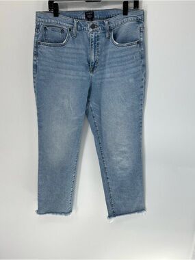 Banana Republic women’s essential straight jeans 31